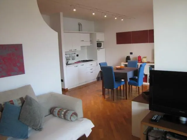 Vistaureggio דירה *